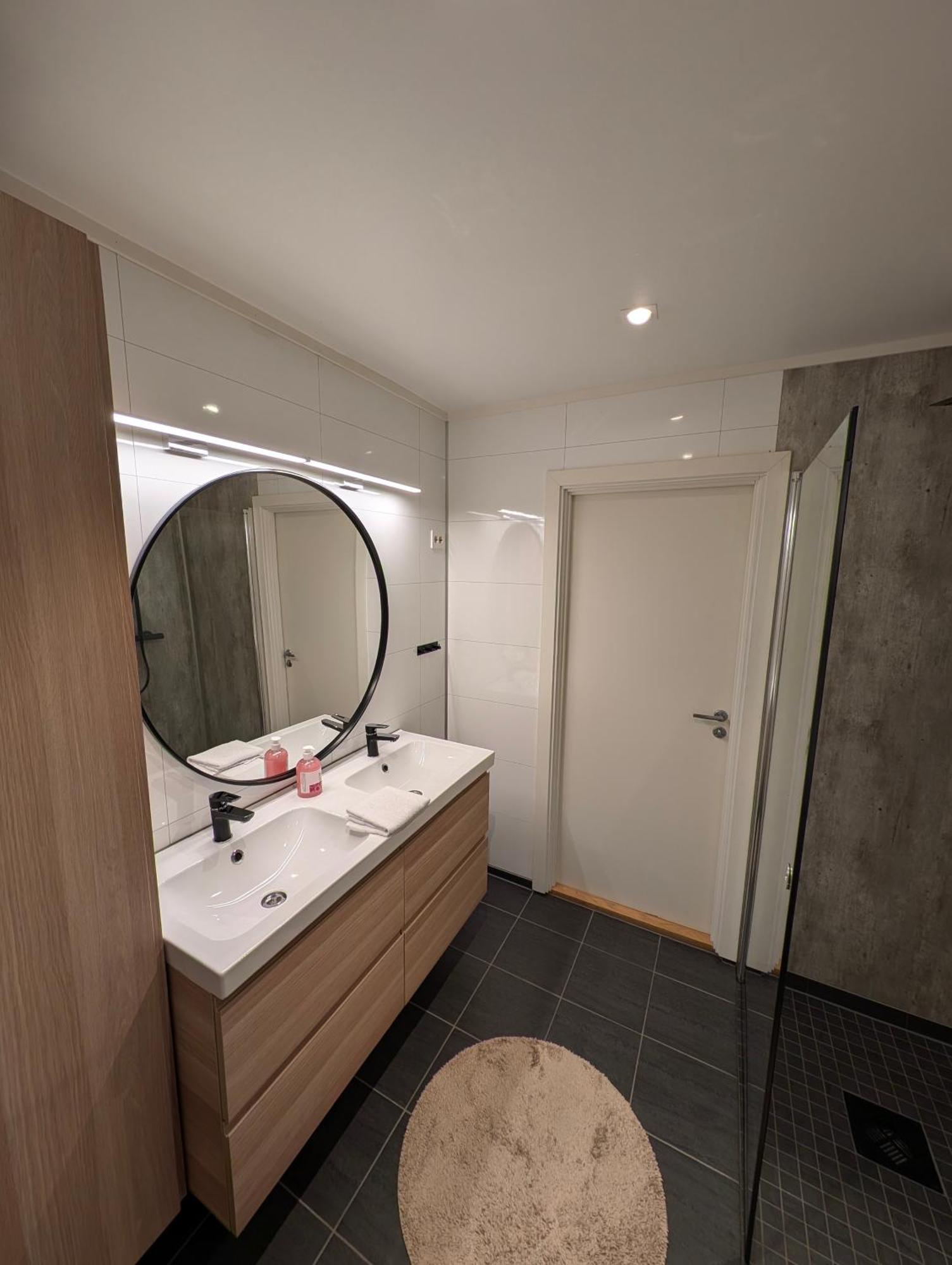 Reine City Apartment Rom bilde